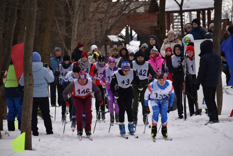 В Грибановке прошли открытые соревнования по лыжным гонкам..