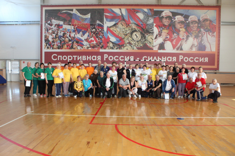 В спортивном комплексе «Смена» в пгт Грибановский прошел праздник для ветеранов.